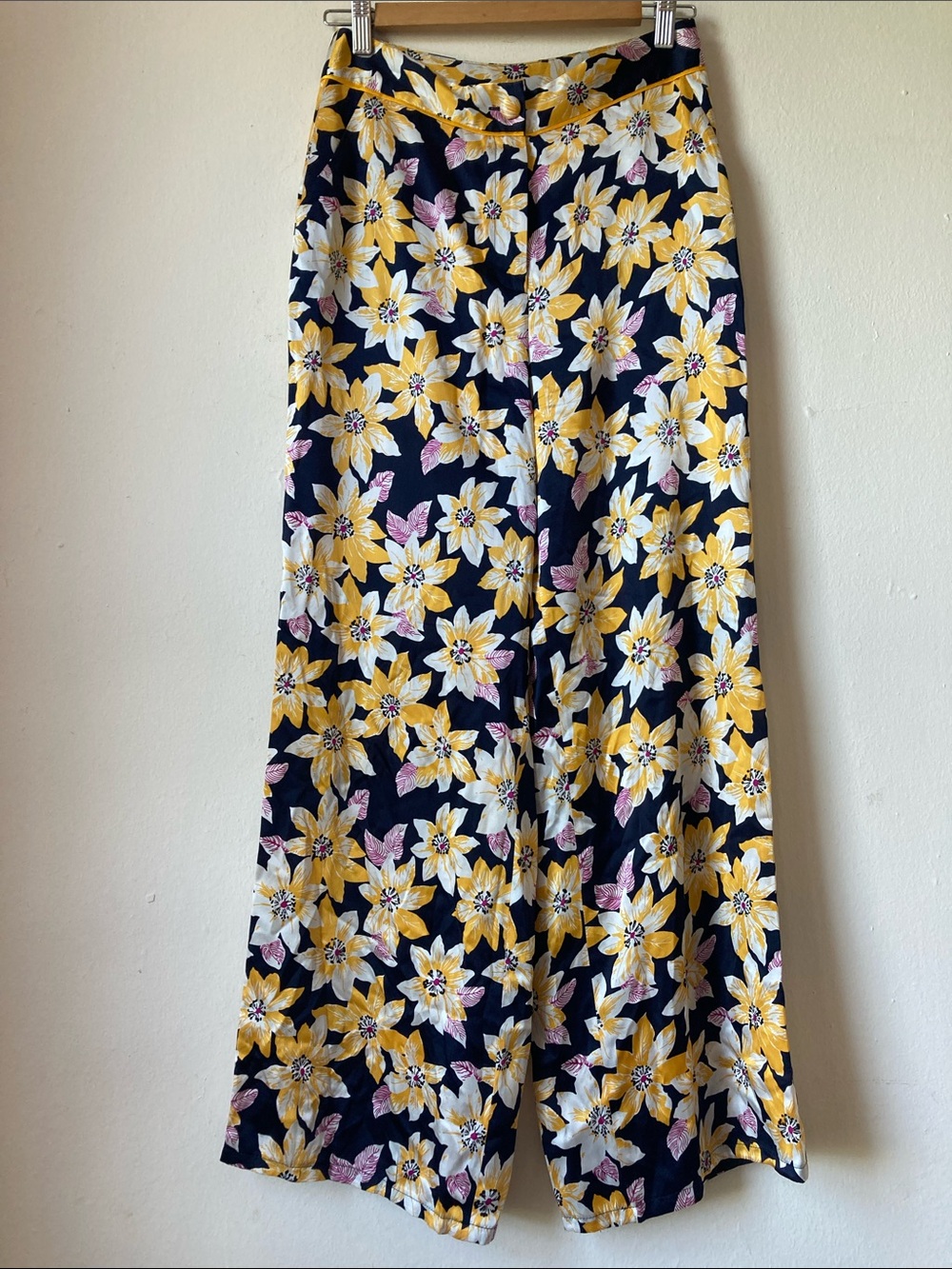 Cinq à Sept Margot 100% Silk Pants Size 4 FLAW